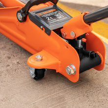 Cargar imagen en el visor de la galería, Gato de patín, 2 toneladas