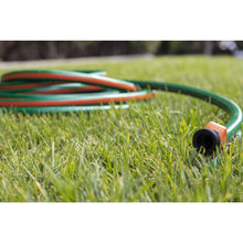 Cargar imagen en el visor de la galería, Manguera 1/2',reforzada, 3 capas, conexiones plásticas, 20 m