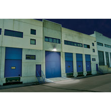 Cargar imagen en el visor de la galería, Suburbano metálico con fotocelda, 45W, 6500K, Fluorescente